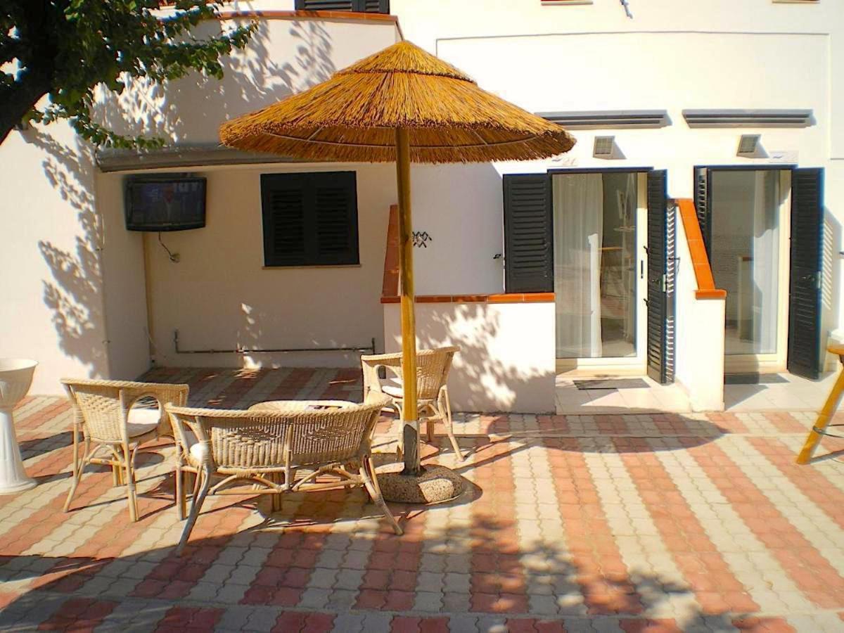 B&B Ala Marina Peschici Exterior photo